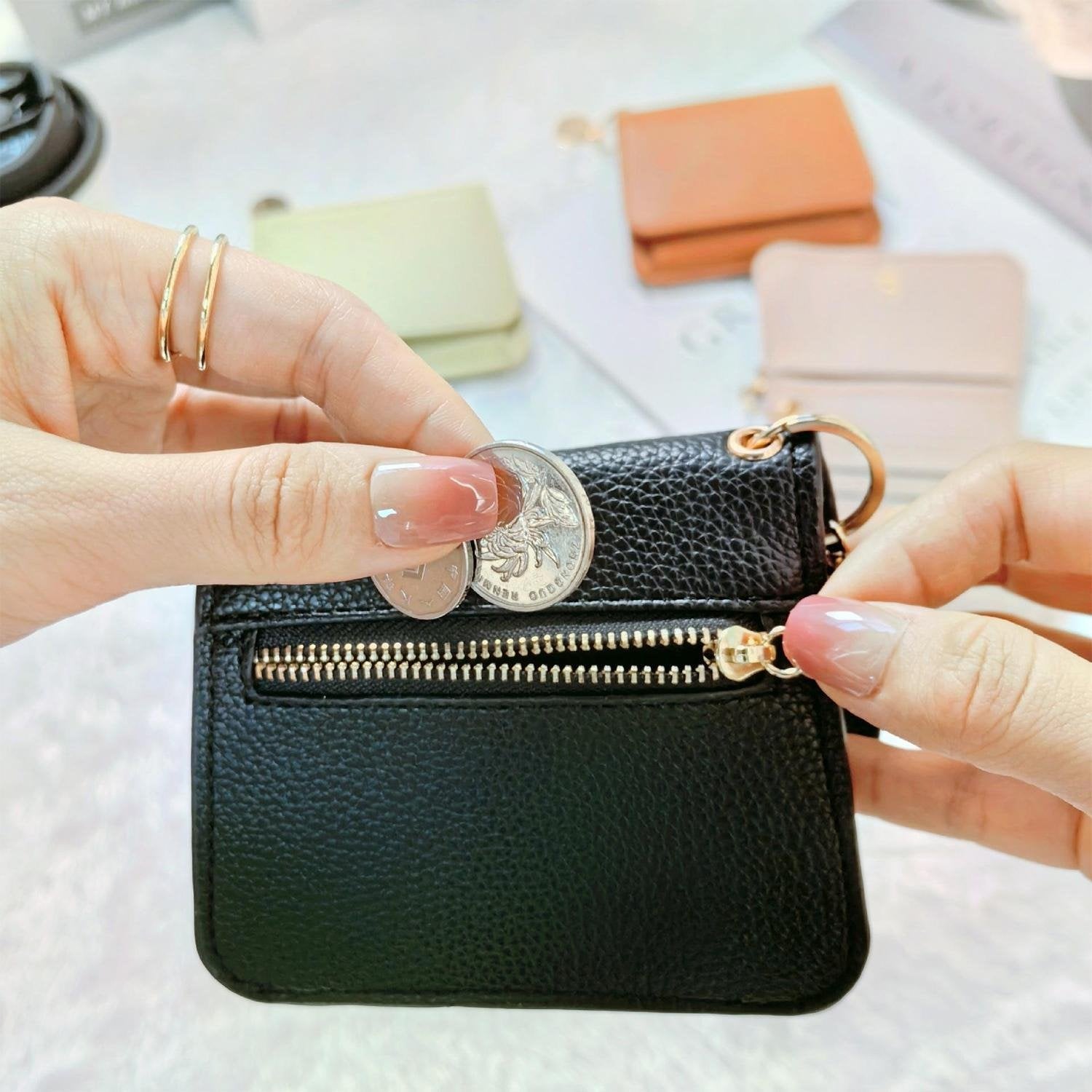 💖Hot 50% OFF🌹RFID Short Wallets for Women – Fashionable Card Holder with Key Ring & Coin Purse